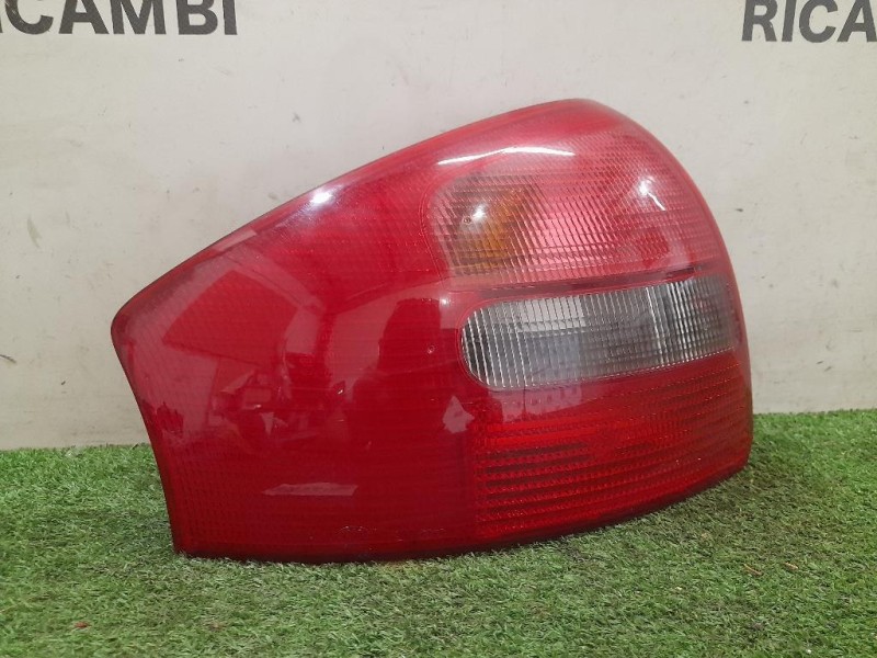 Fanale POST SX 4B5945095 Audi A6 4B 1997
