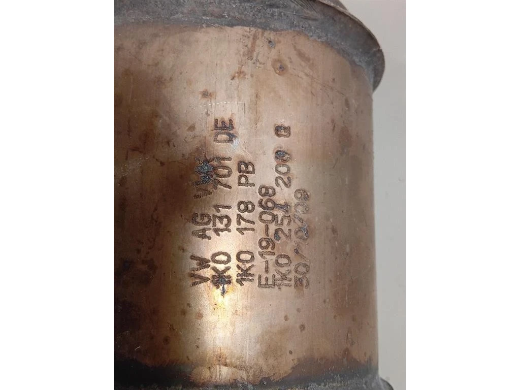 Catalizzatore 1K0131701 Volkswagen GOLF VI 2009