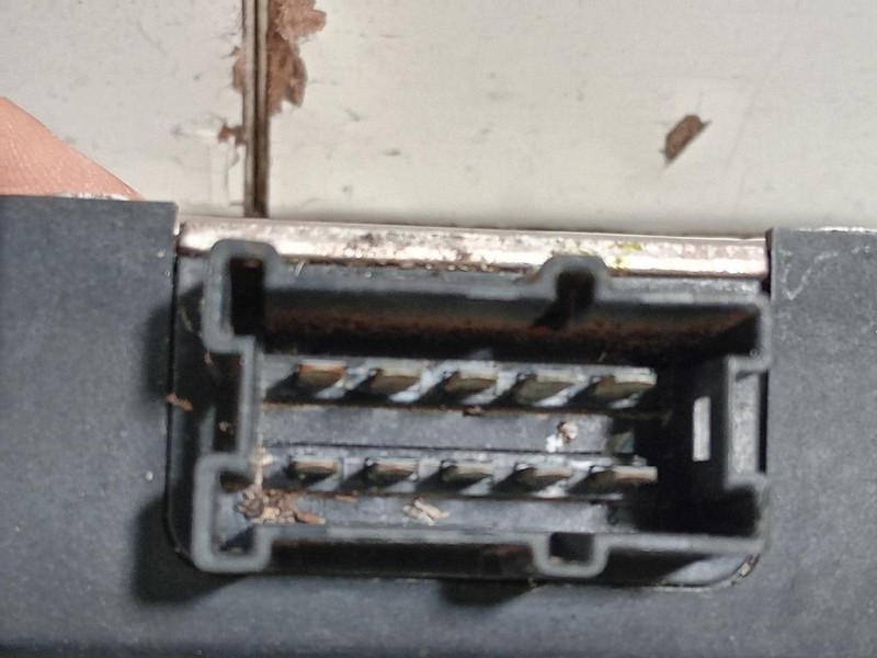 Centralina 7404880 02 CENTRALINA POMPA CARBURANTE Bmw X1 F48 2015