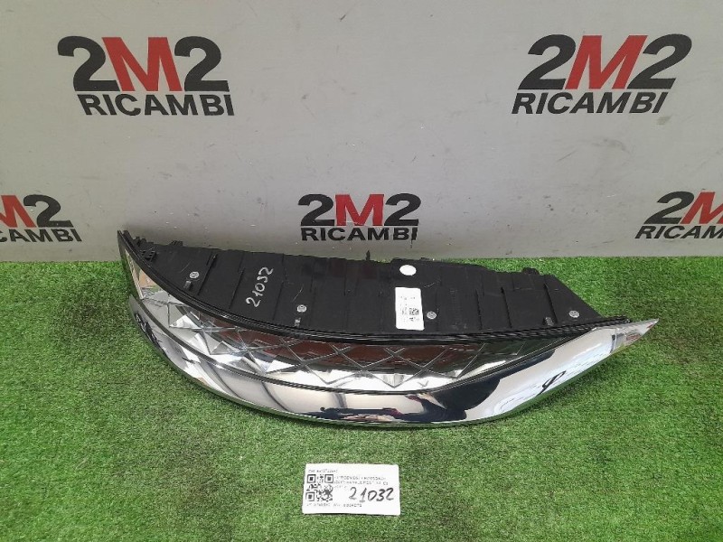 Fanale POST SX 9815722680 Citroen DS7 Crossback 2017