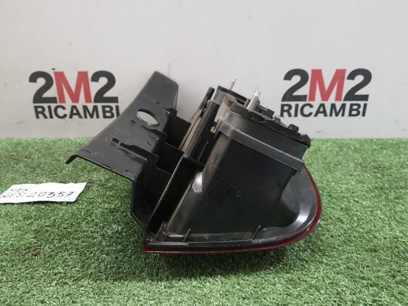 Fanale POST SX 265551679R Dacia Duster I 2014