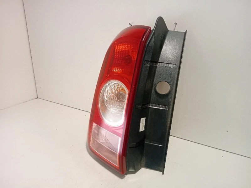 Fanale POST SX 265551679R Dacia Duster I 2014