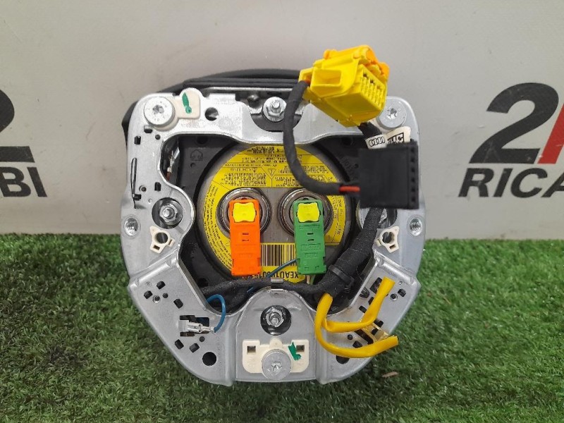 Air-bag Guidatore 8P0880201AJ Audi A3 8PA Sportback 2004