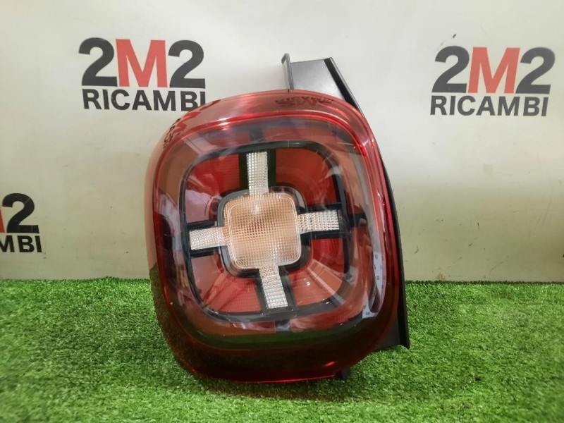 Fanale POST SX 26555821R Dacia Duster II 2018