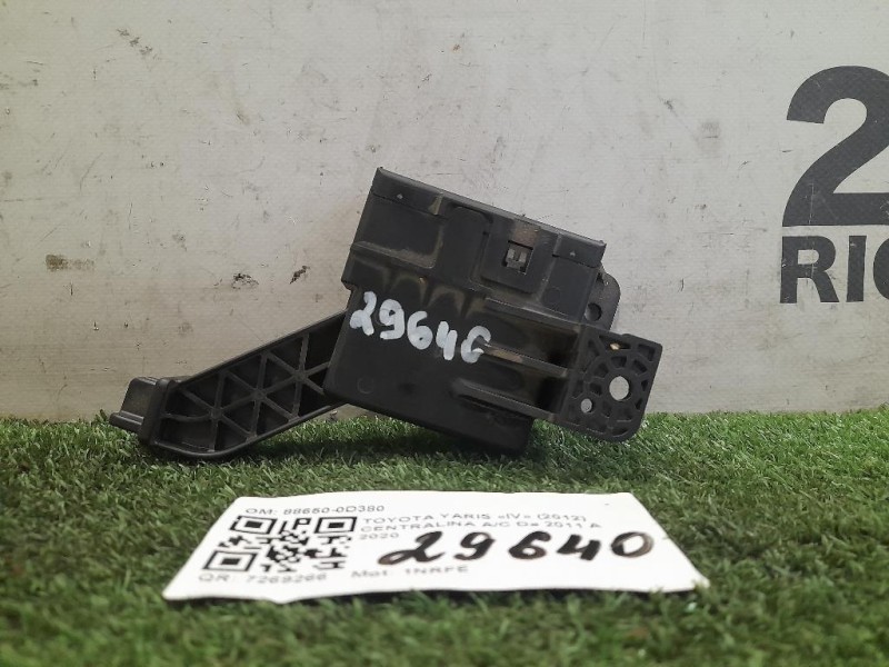 Centralina AC 88650-0D380 Toyota Yaris IV 2012