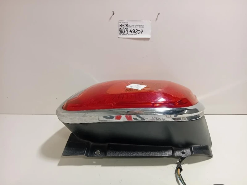 Fanale POST SX 51937403 Fiat 500X 2015