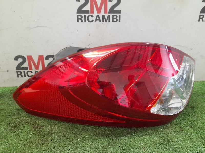 Fanale POST SX 924011J5 Hyundai I20 I 2012