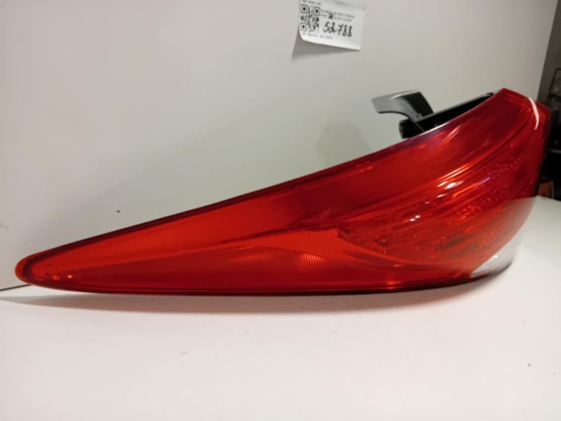 Fanale POST SX 92401-3Z0 Hyundai I40 2012