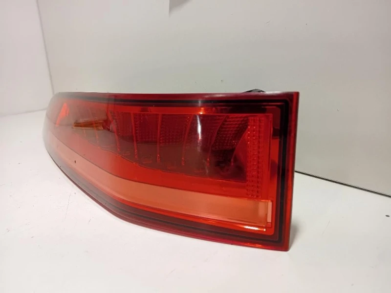 Fanale POST SX HK83-13405-AE Jaguar F-pace 2015