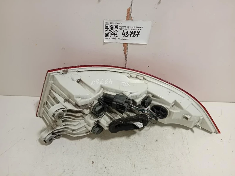 Fanale POST SX GX73-13405 A Jaguar XE 2015