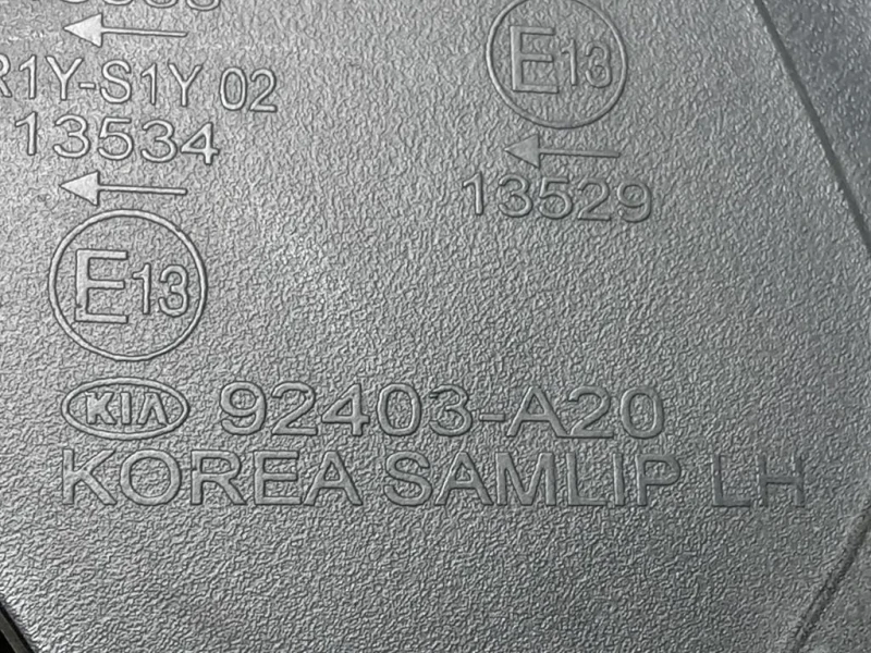 Fanale POST SX 92403-A20 Kia CEED II 2012