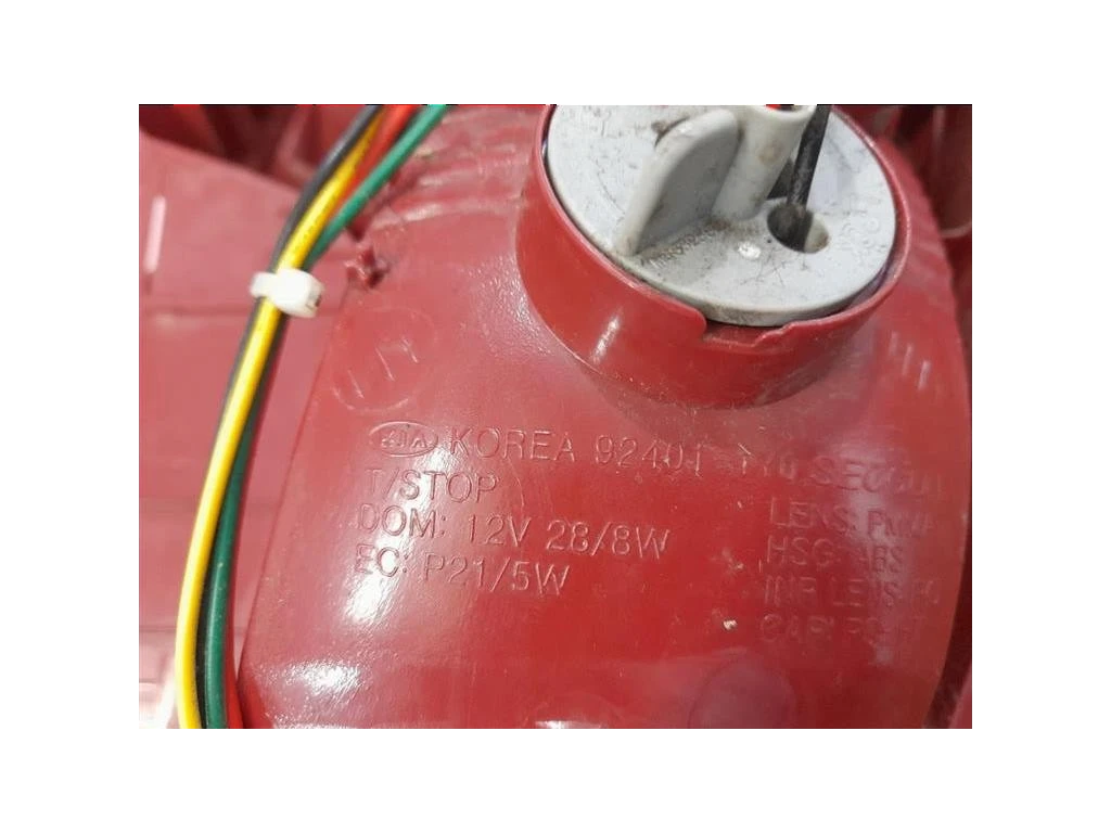 Fanale POST SX 924011Y010 Kia Picanto III 2011