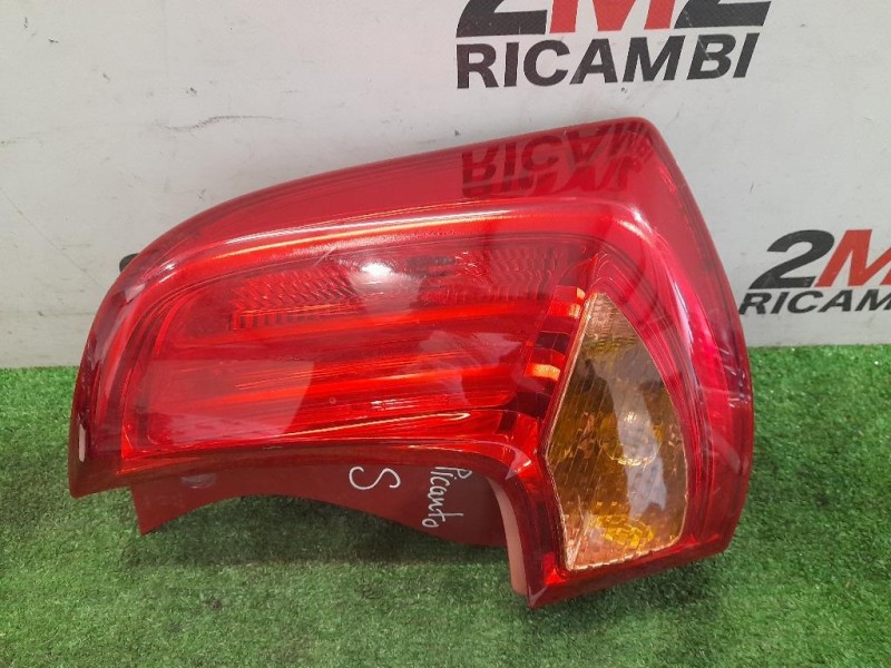 Fanale POST SX 924011Y010 Kia Picanto III 2011