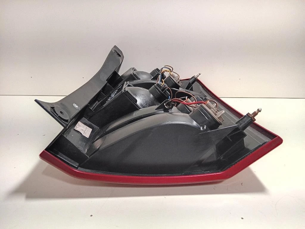 Fanale POST SX XFB000573 Land Rover Discovery III 2005