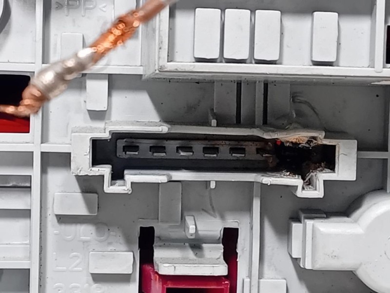 Fanale POST SX 2048202964L Mercedes Classe C W204 2007