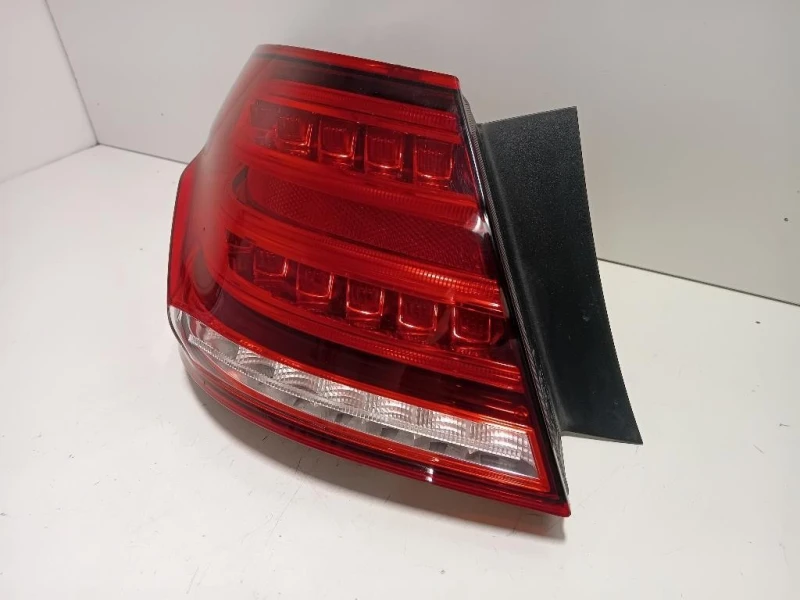 Fanale POST SX A2129060703 Mercedes Classe E W212 2009