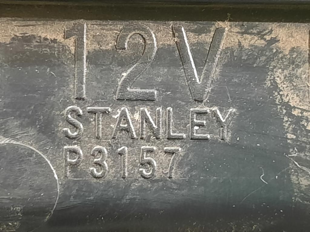 Fanale POST SX P3157 Mitsubishi Pajero III 2000