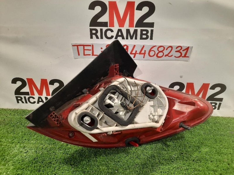 Fanale POST SX STOP FANALE SX 13253627 Opel Meriva B 2010