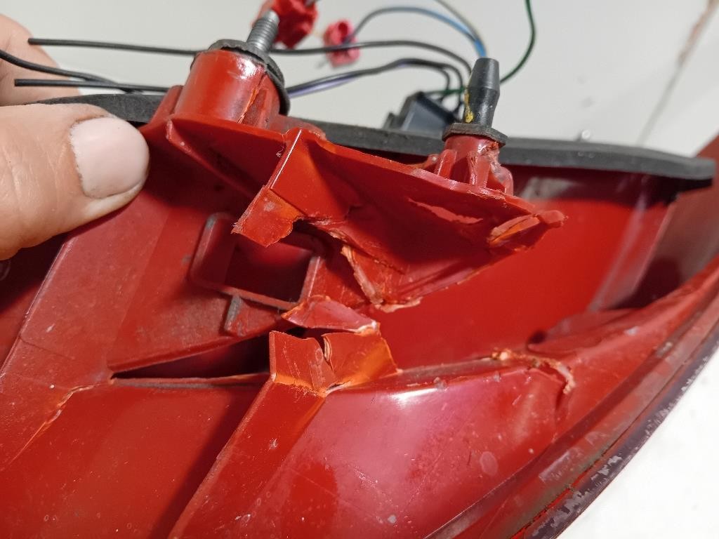 Fanale POST SX 42435941 Opel Mokka 2013