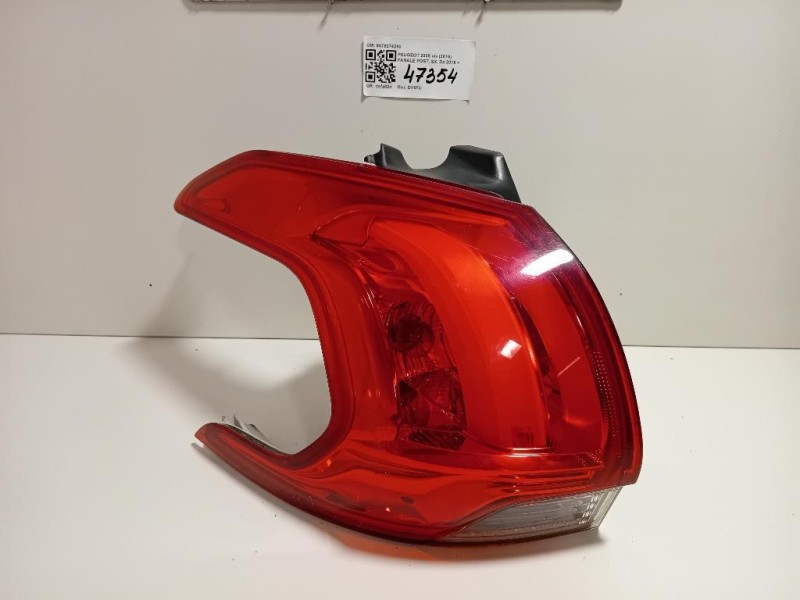 Fanale POST SX 9678074280 Peugeot 2008 I 2016