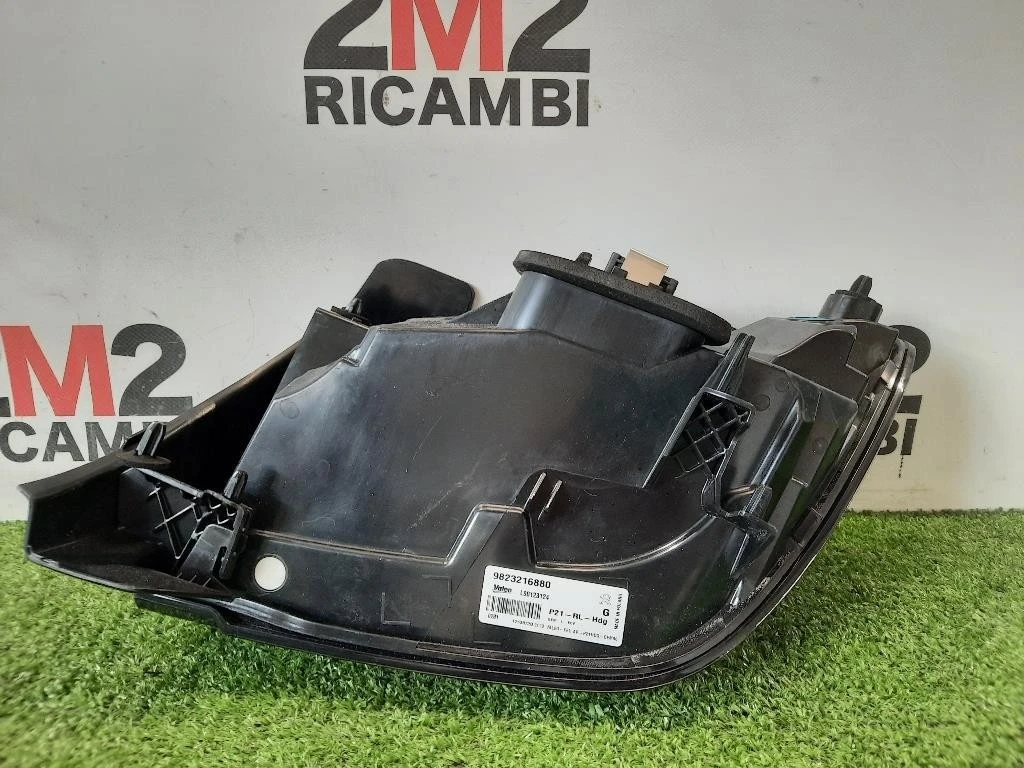Fanale POST SX 9823216880 Peugeot 208 I 2015