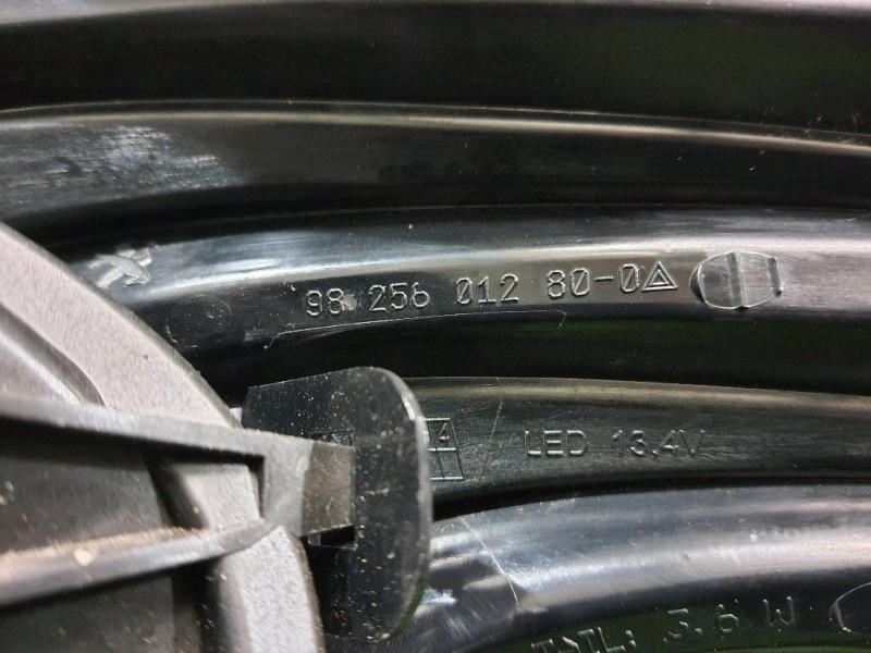 Fanale POST SX 9825601280 Peugeot 208 I 2015