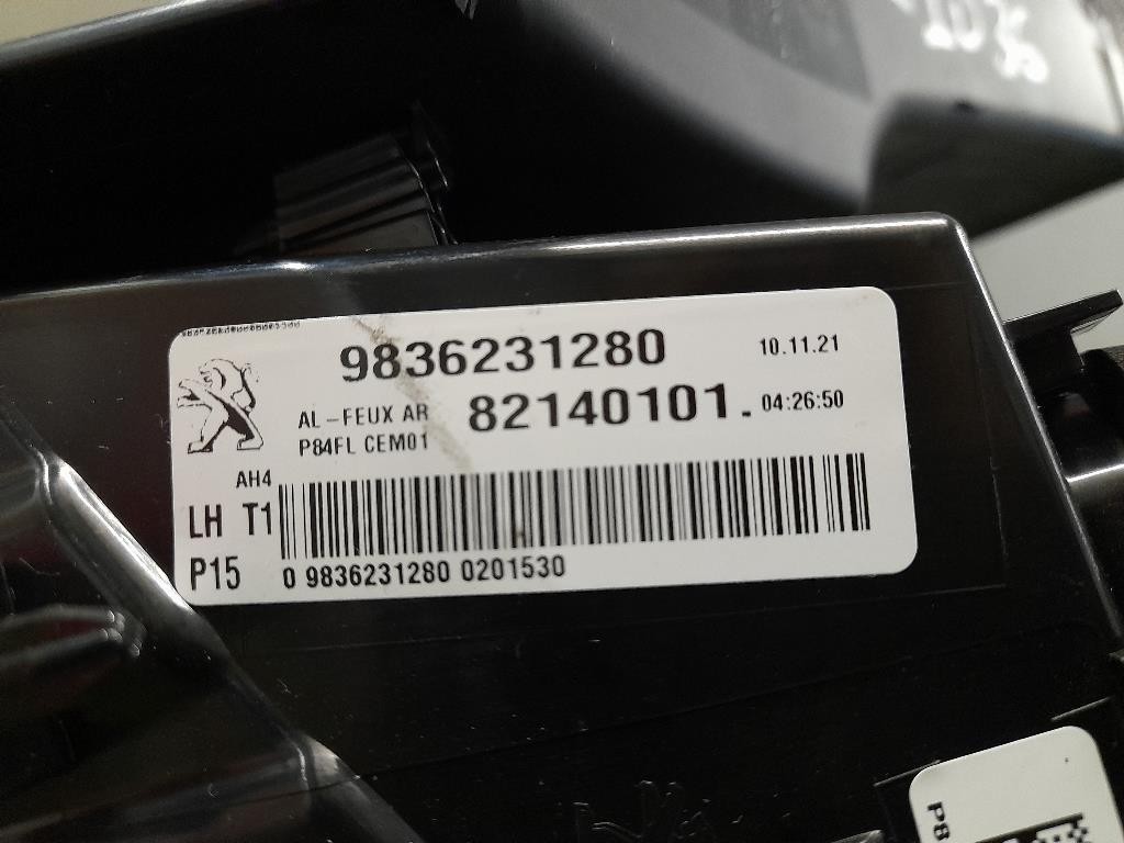 Fanale POST SX 9836231280 82140101 Peugeot 3008 II 2016