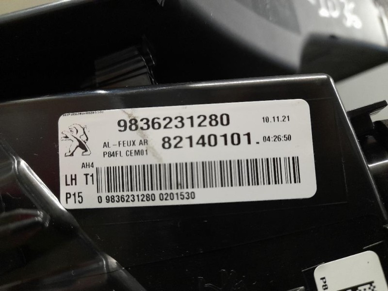 Fanale POST SX 9836231280 82140101 Peugeot 3008 II 2016