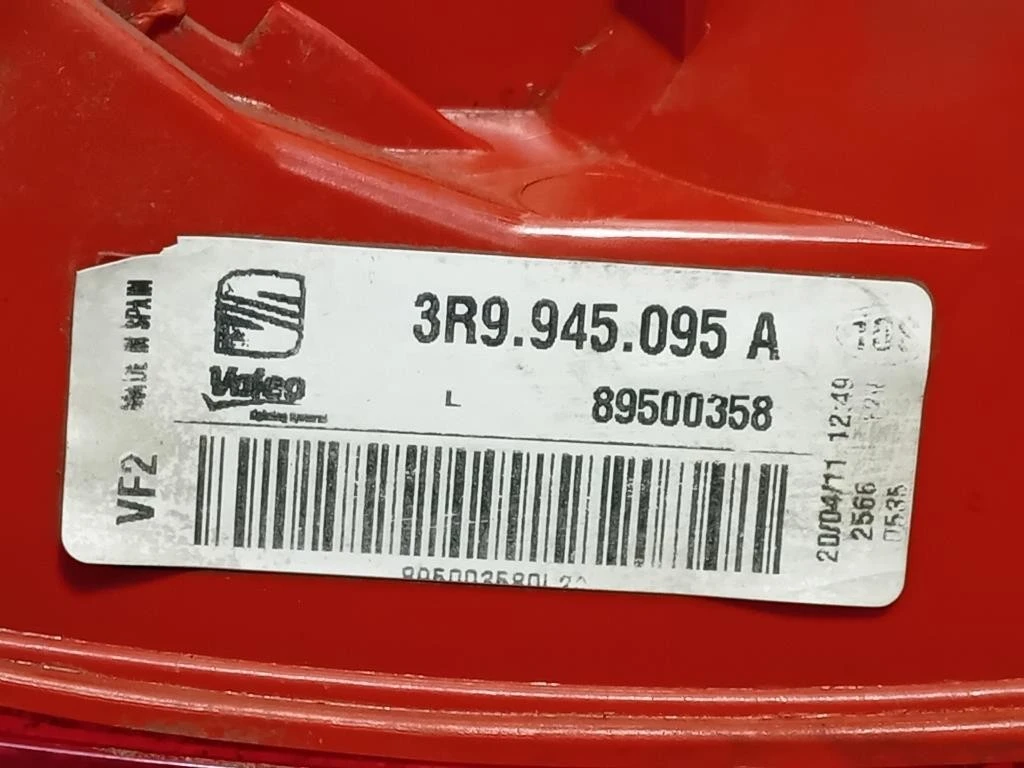 Fanale POST SX 3R9 945 095 A Seat EXEO 3R2 2009