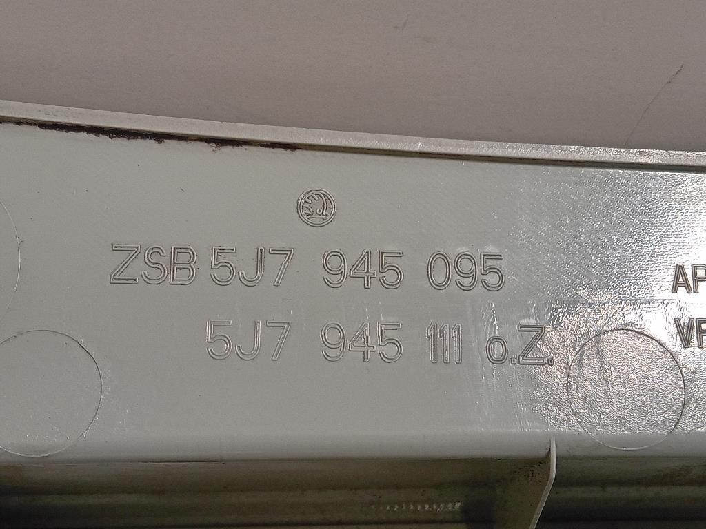 Fanale POST SX 5J7945111 Skoda Roomster 5J7 2006