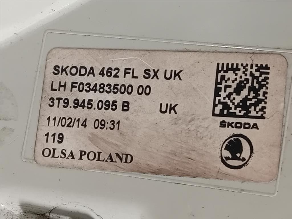 Fanale POST SX 3T9945095B Skoda Superb 3V3 2015
