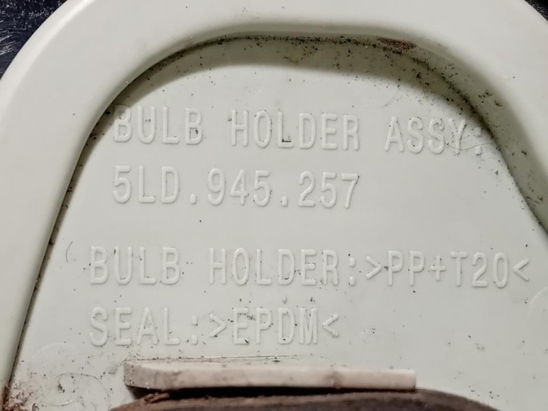 Fanale POST SX 5LD 945 257 Skoda YETI 2014