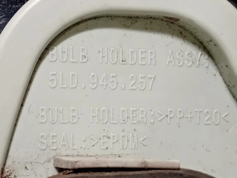 Fanale POST SX 5LD 945 257 Skoda YETI 2014