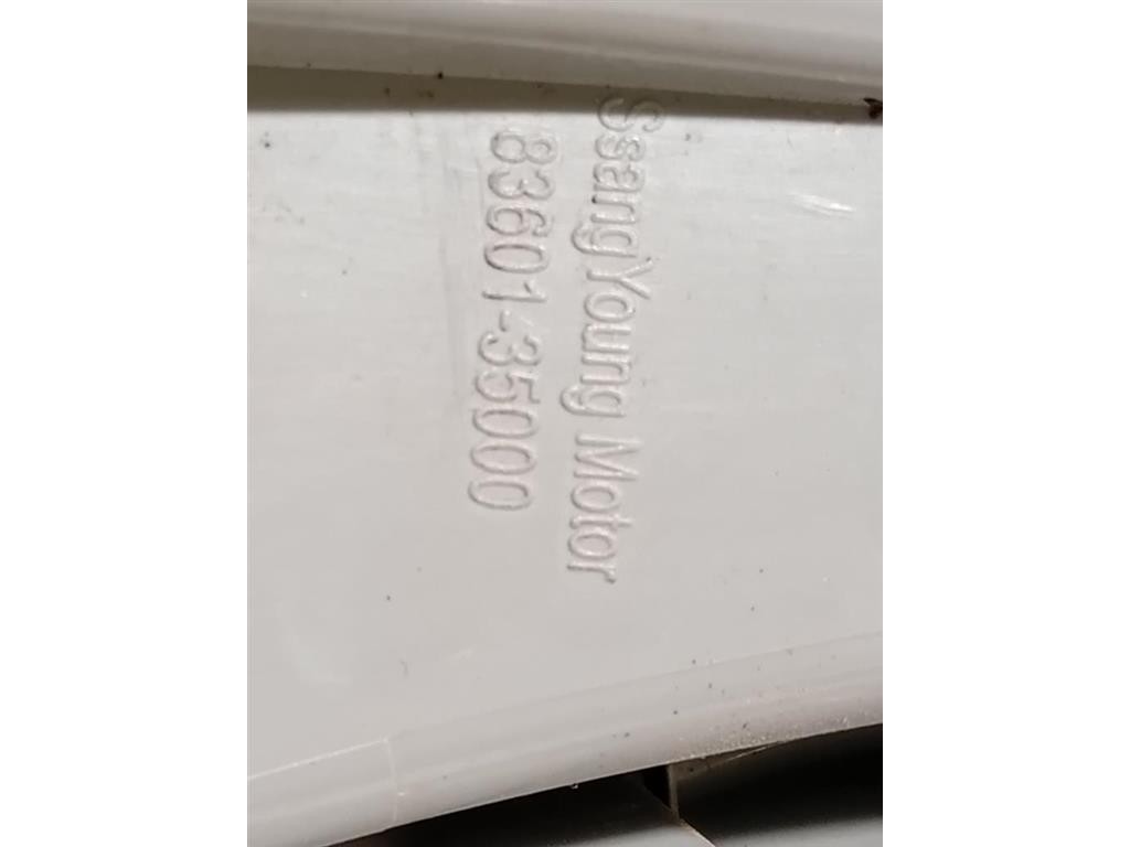 Fanale POST SX 83601-35000 Ssangyong Tivoli 2015