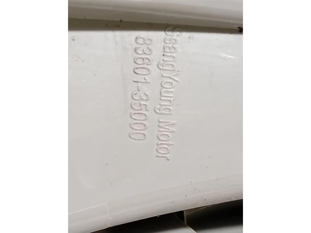 Fanale POST SX 83601-35000 Ssangyong Tivoli 2015