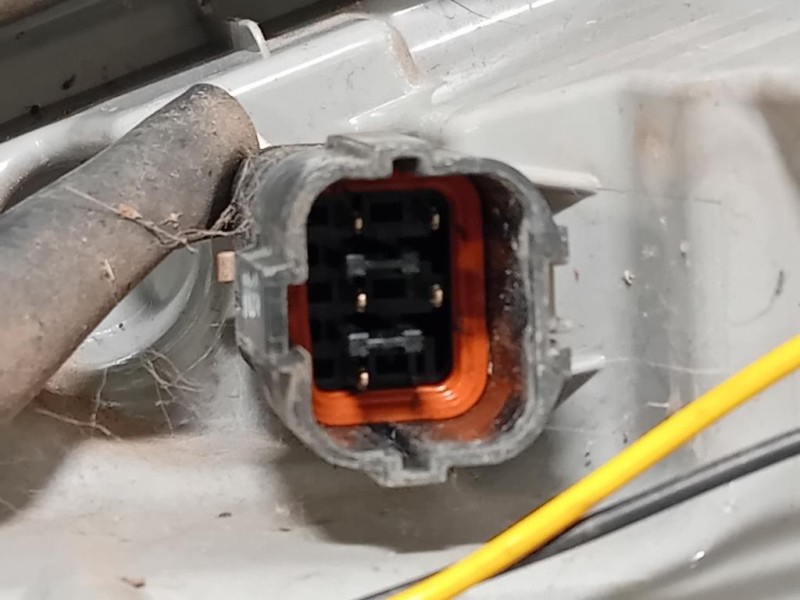 Fanale POST SX 83601-35000 Ssangyong Tivoli 2015