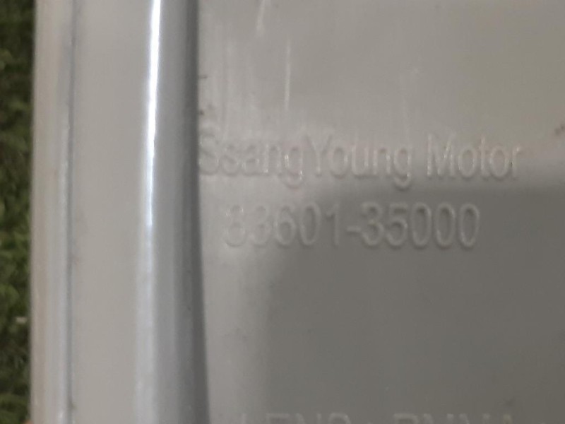 Fanale POST SX 83601-35000 Ssangyong Tivoli 2015