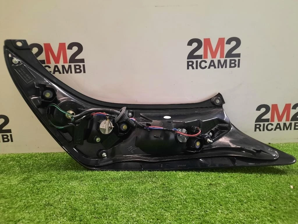 Fanale POST SX 815600H230 Toyota AYGO II 2018