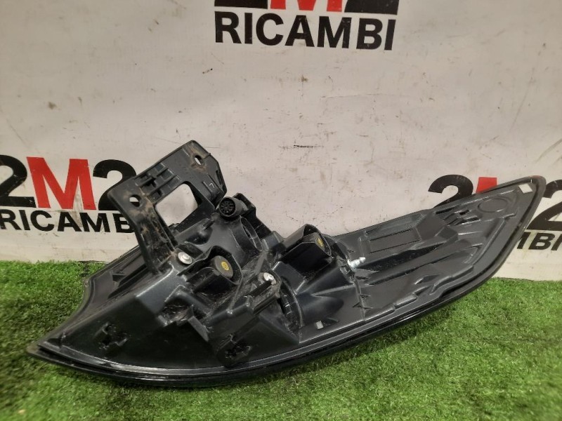 Fanale POST SX Toyota Corolla VI 2018