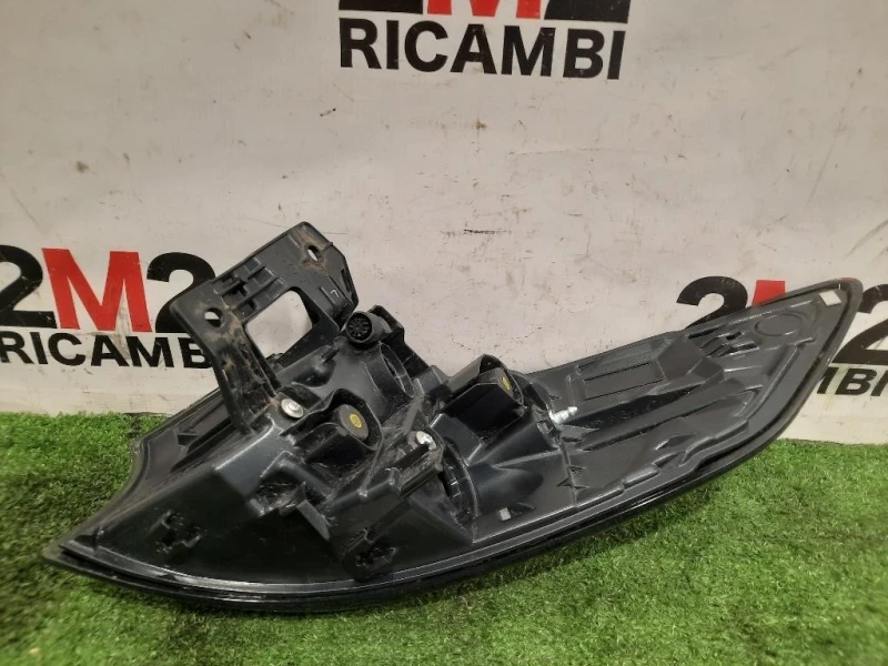 Fanale POST SX Toyota Corolla VI 2018