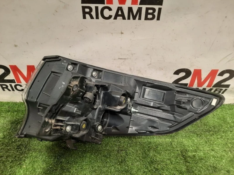 Fanale POST SX Toyota Corolla VI 2018