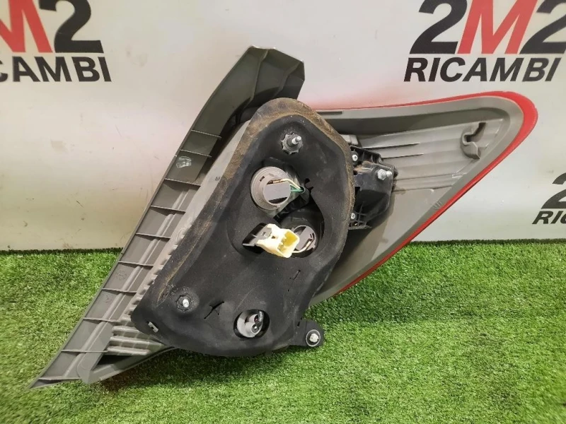 Fanale POST SX 815610D370 Toyota Yaris IV 2012