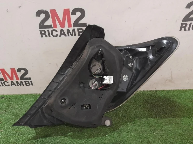 Fanale POST SX 815510D391 Toyota Yaris IV 2012