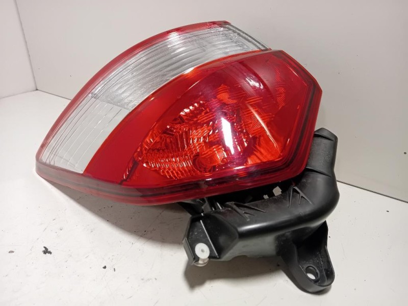 Fanale POST SX FANALE POST SX Toyota Yaris IV 2014