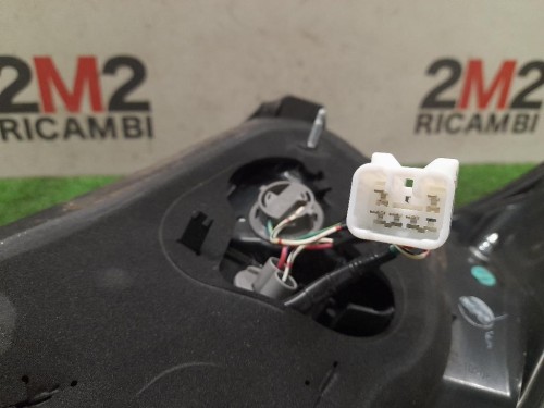 Fanale POST SX 815610D390 Toyota Yaris IV 2014