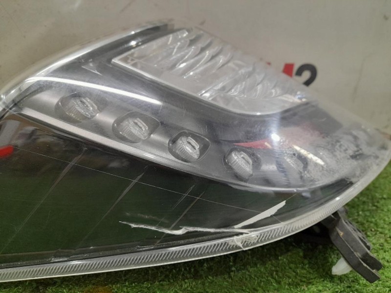 Fanale POST SX Toyota Yaris IV 2014