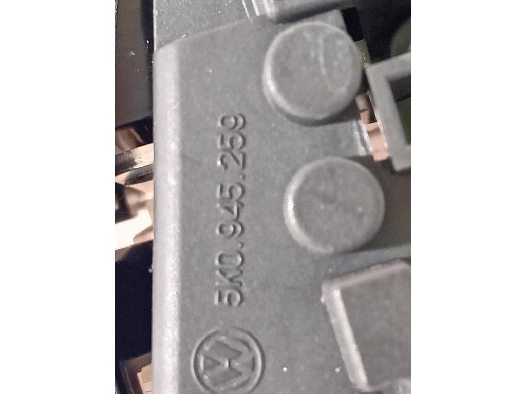 Fanale POST SX 5K0945259 Volkswagen GOLF VI 2009