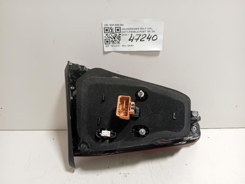 Fanale POST SX 5G0 945 094 AH Volkswagen GOLF VII 2017