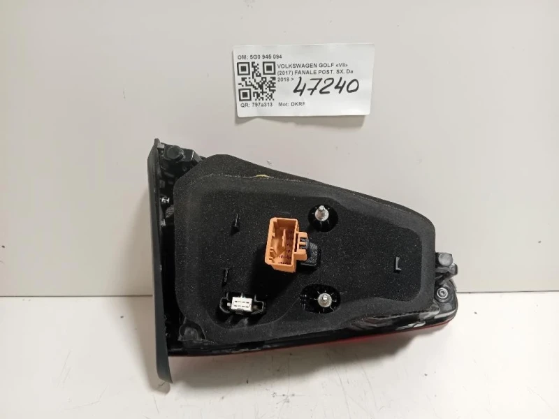 Fanale POST SX 5G0 945 094 AH Volkswagen GOLF VII 2017