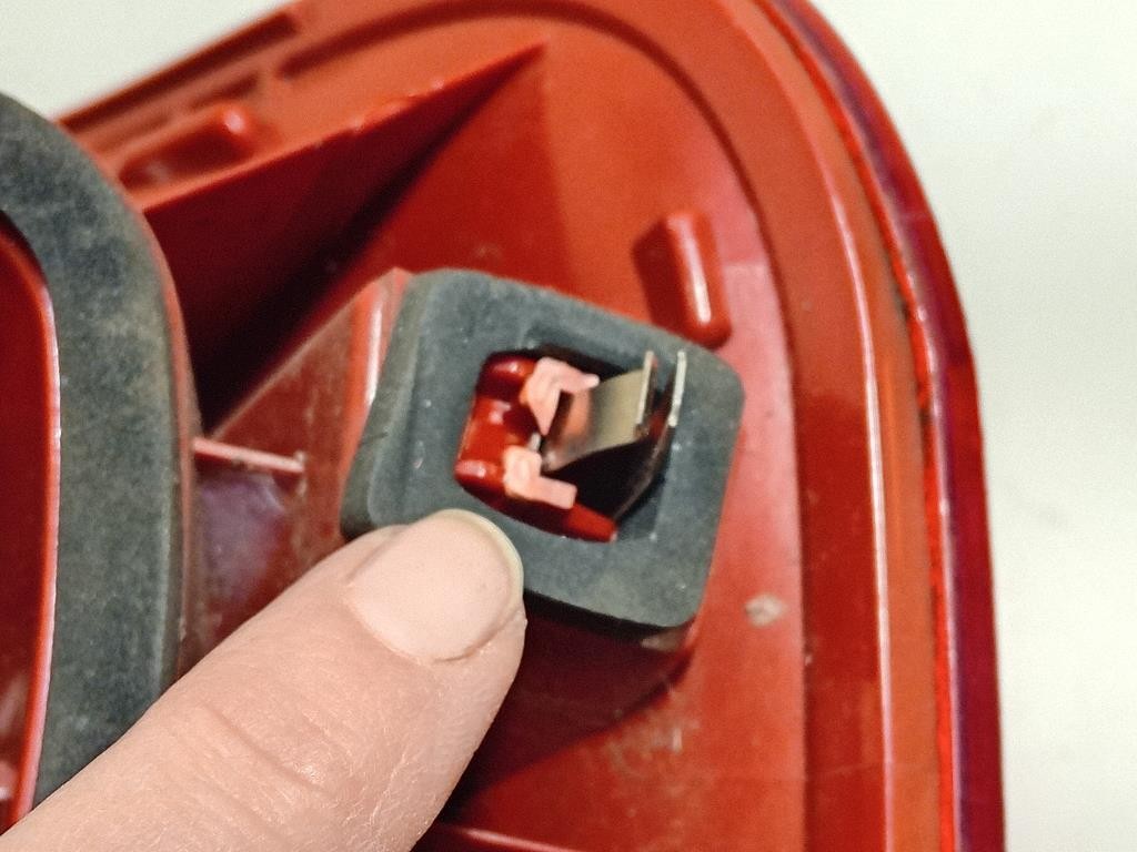 Fanale POST SX 3C9 945 095 N Volkswagen Passat V 2005